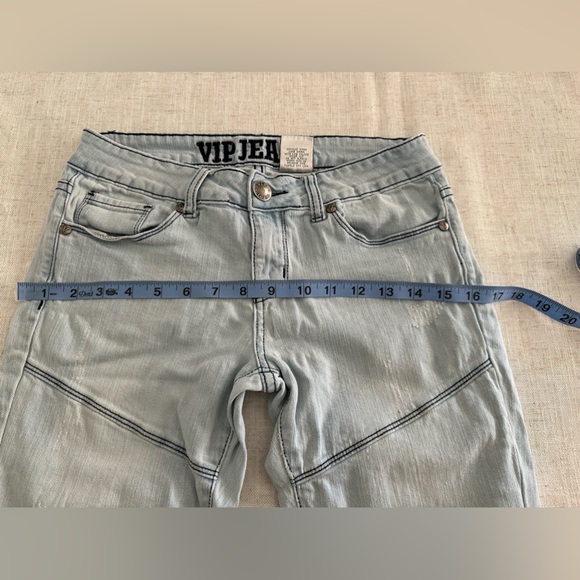 VIP Jeans Women's Size 5/6 Distressed Stretch Light Wash Denim Jeans - Picture 11 of 13